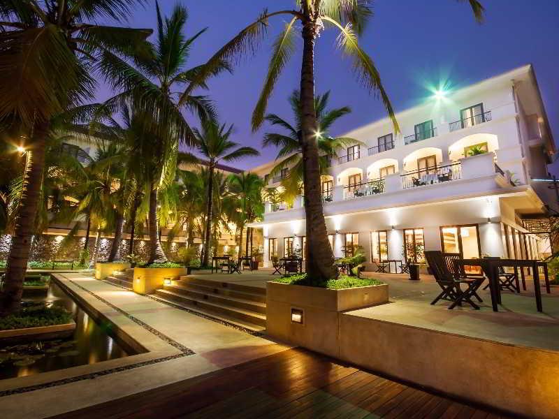 The Privilege Floor By Lotus Blanc Siem Reap Bagian luar foto