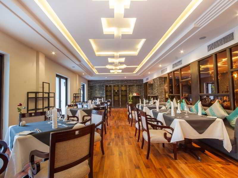 The Privilege Floor By Lotus Blanc Siem Reap Bagian luar foto