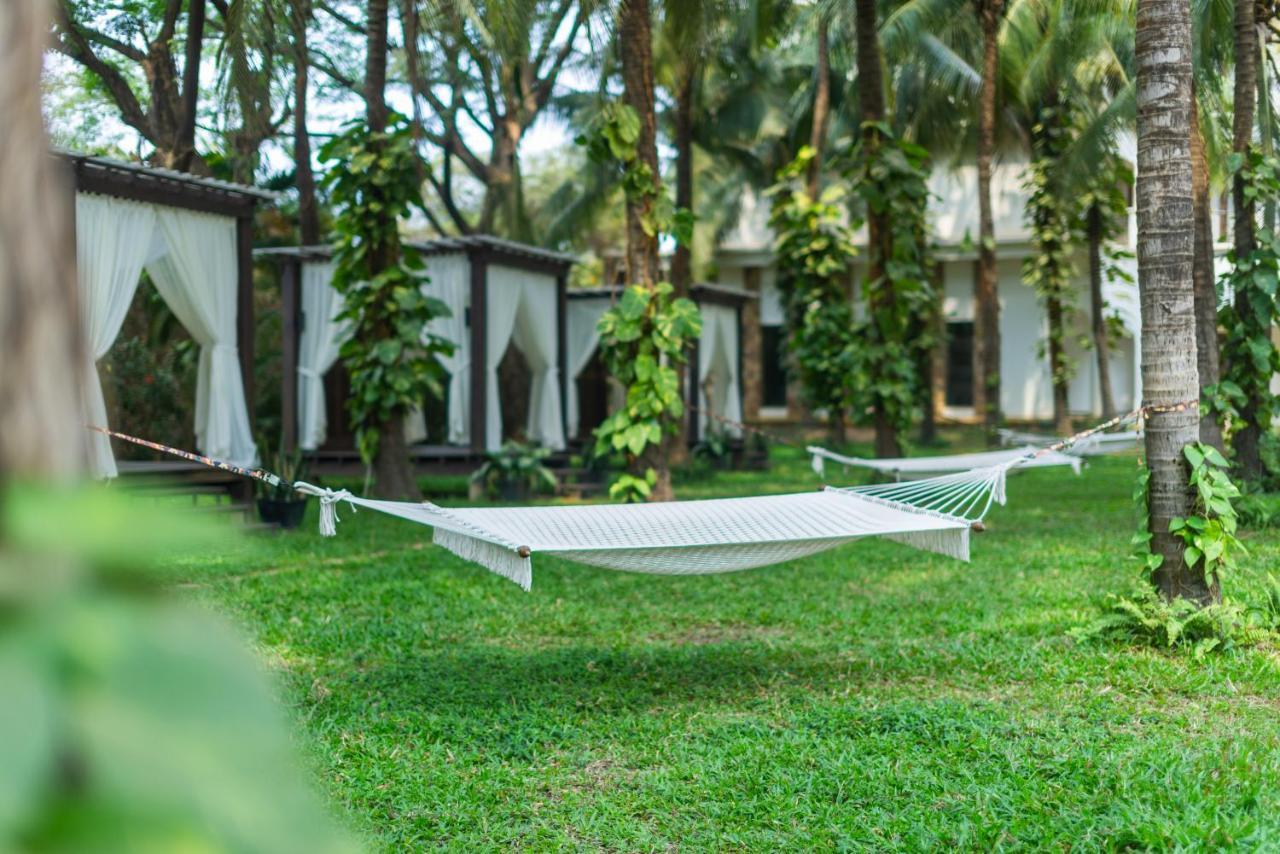 The Privilege Floor By Lotus Blanc Siem Reap Bagian luar foto