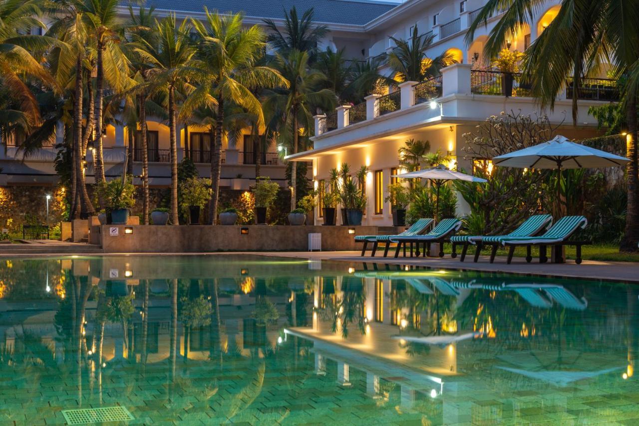 The Privilege Floor By Lotus Blanc Siem Reap Bagian luar foto