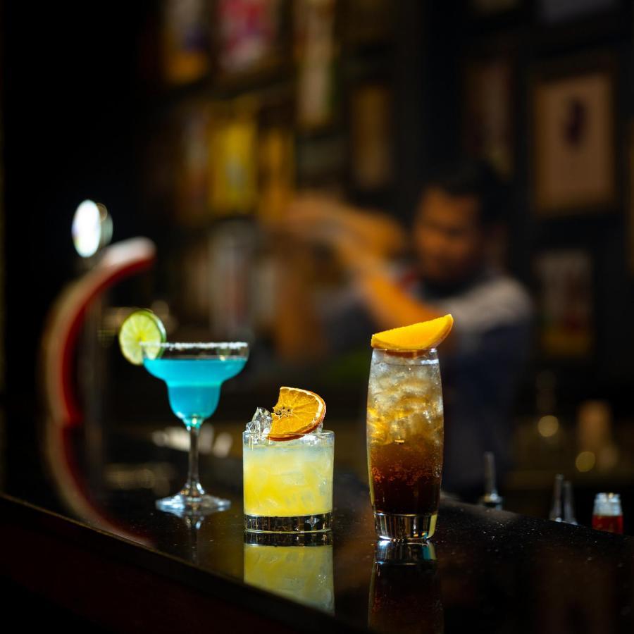 The Privilege Floor By Lotus Blanc Siem Reap Bagian luar foto