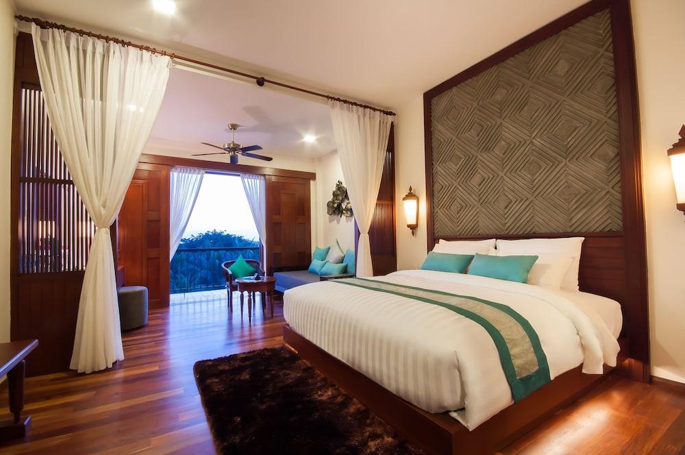 The Privilege Floor By Lotus Blanc Siem Reap Bagian luar foto